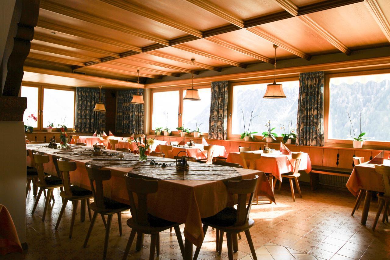 Hotel Chavalatsch Tubre Esterno foto